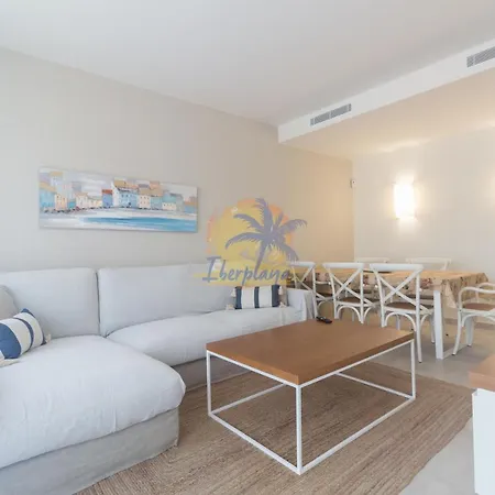 アパート Garbi Iberplaya カンブリルス